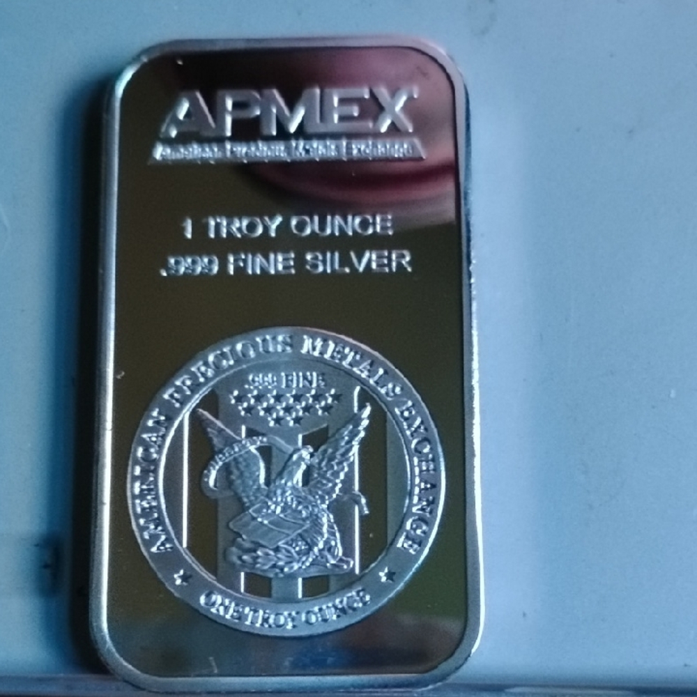 APMEX 1 Troy Ounce .999 FineBillon Silver Bar